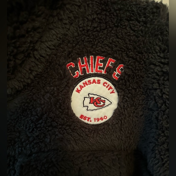 Tommy Hilfiger NFL Kansas City Chiefs Jacket - Picture 2 of 8